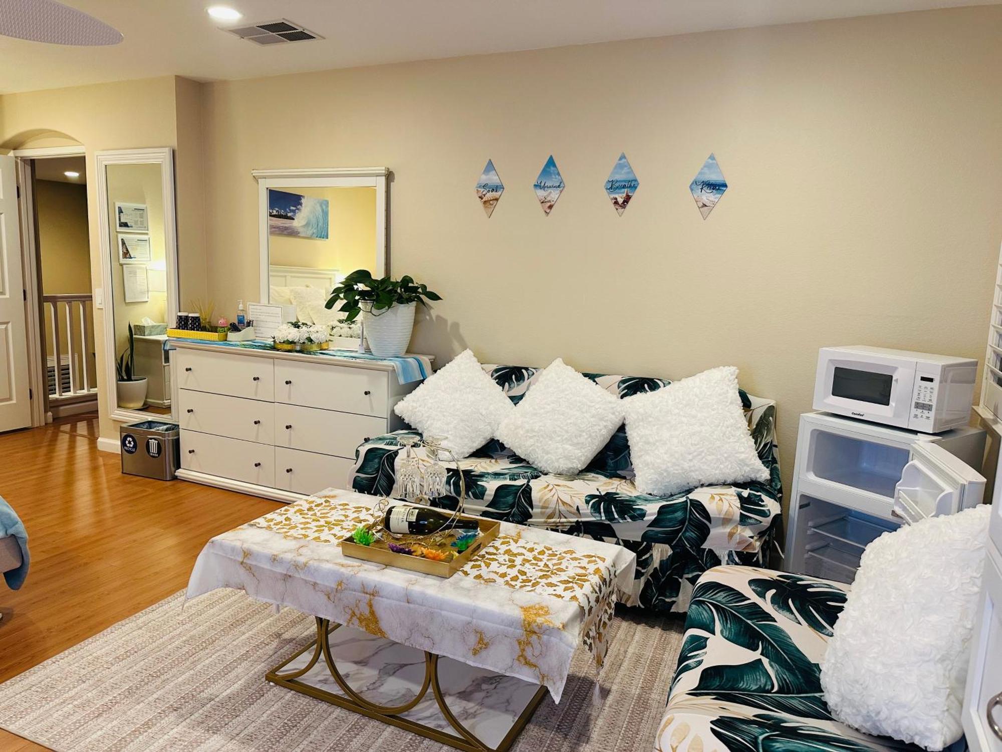 Balloons And Wine Murrieta Exterior photo